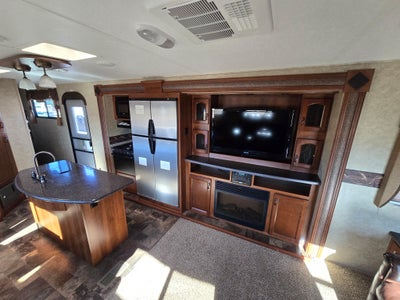 2014 Forest River 323RST Base