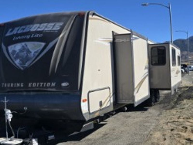 2014 Forest River 323RST Base