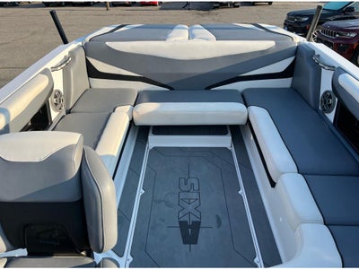 2021 AXIS T22 MALIBU 22 LSV Base