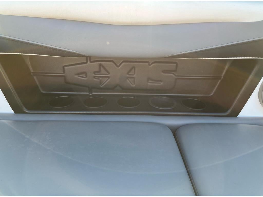 2021 AXIS T22 MALIBU 22 LSV Base