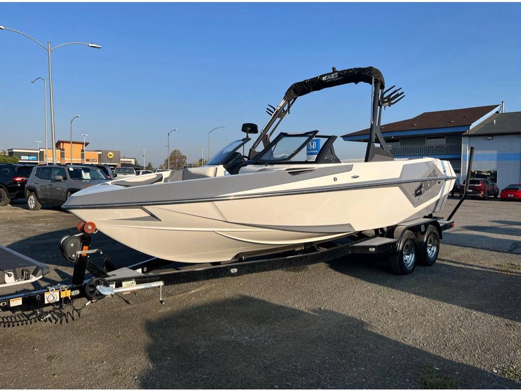 2021 AXIS T22 MALIBU 22 LSV Base