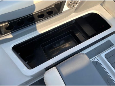 2021 AXIS T22 MALIBU 22 LSV Base