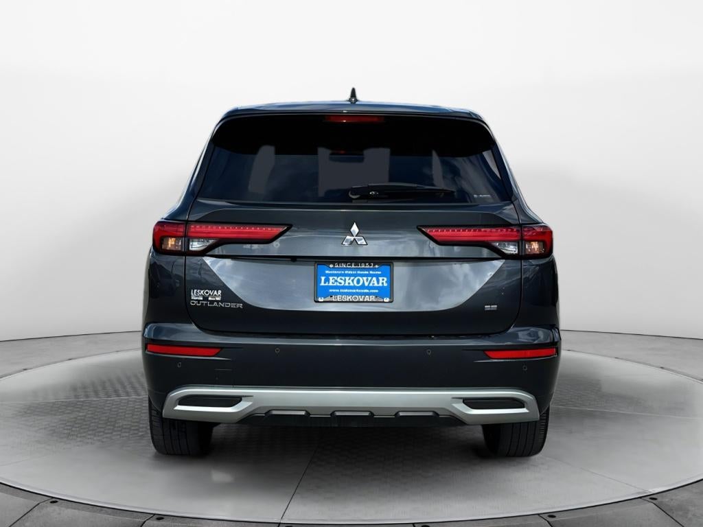 2024 Mitsubishi Outlander SE