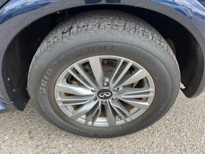 2022 INFINITI QX80 LUXE