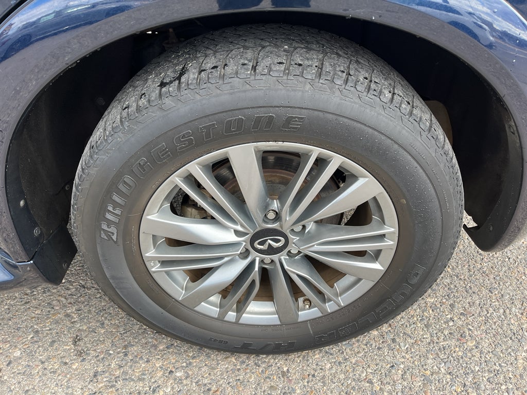 2022 INFINITI QX80 LUXE