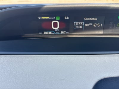 2022 Toyota Prius LE