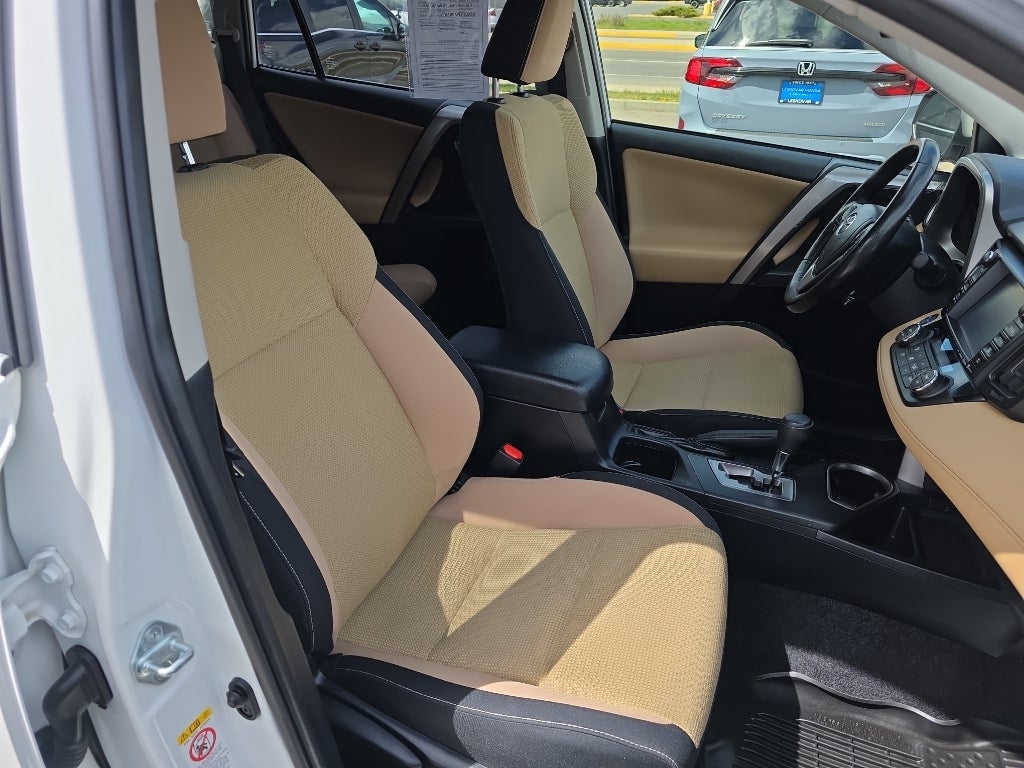 2018 Toyota RAV4 Hybrid XLE