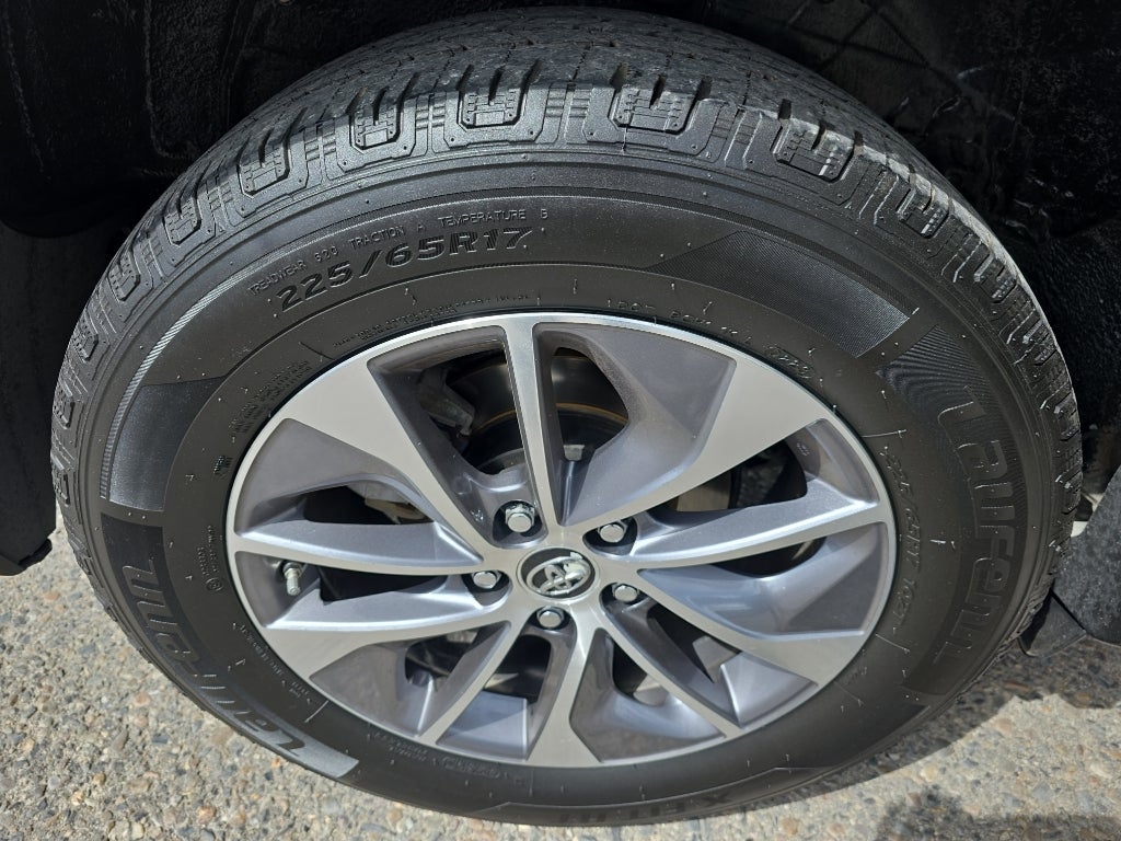 2018 Toyota RAV4 Hybrid XLE