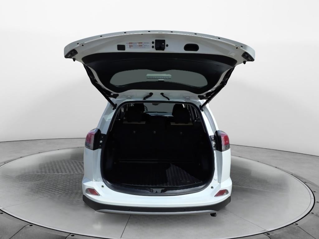 2018 Toyota RAV4 Hybrid XLE