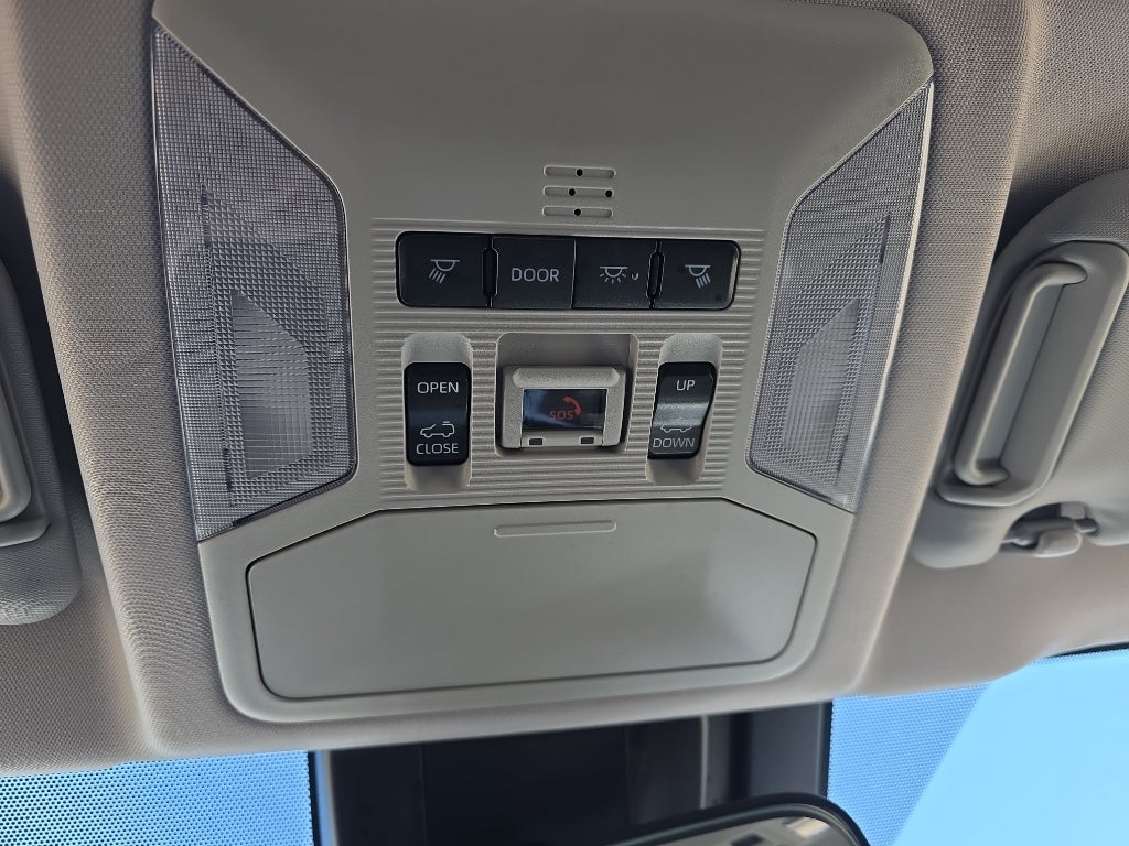 2025 Toyota RAV4 Hybrid Hybrid XLE