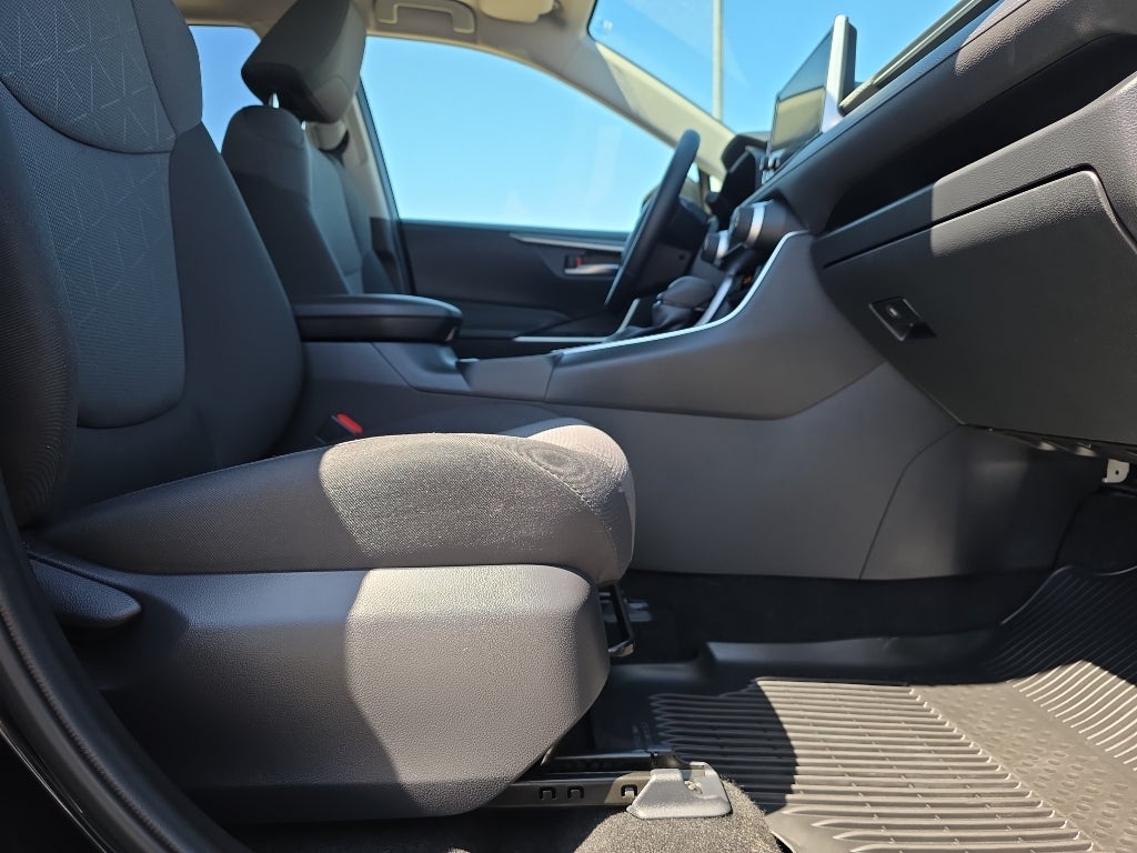 2025 Toyota RAV4 Hybrid Hybrid XLE