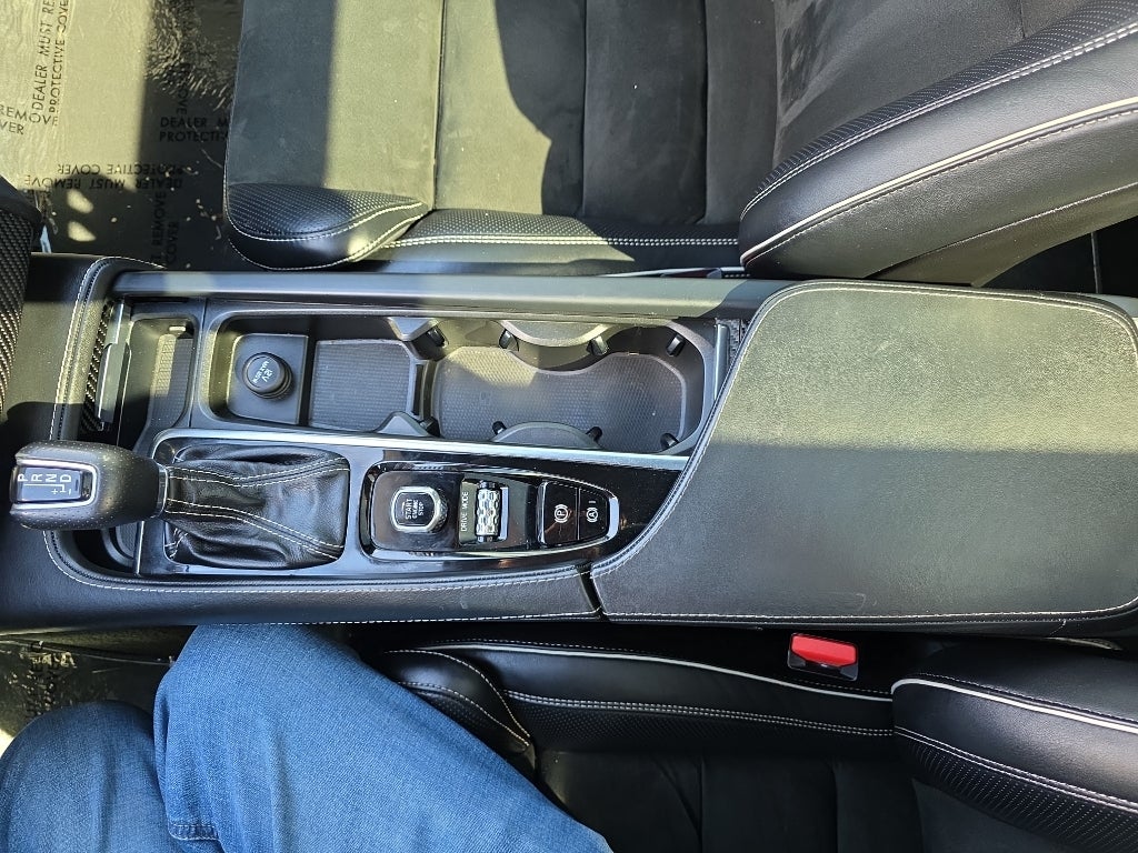 2019 Volvo XC90 R-Design