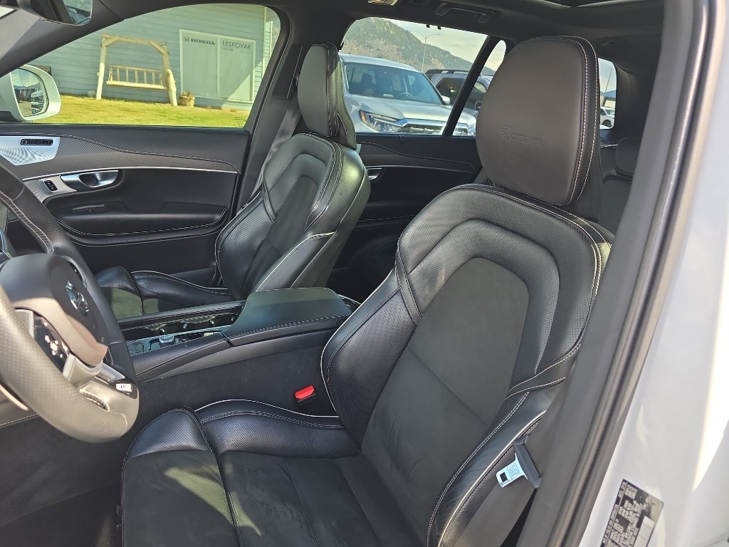 2019 Volvo XC90 R-Design