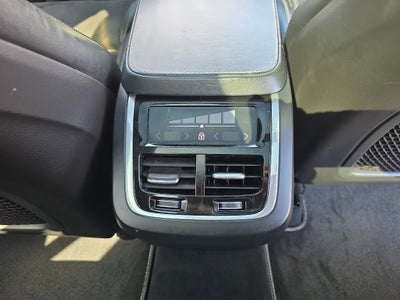2019 Volvo XC90 R-Design